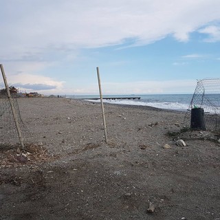 Spiagge libere, libere attrezzate ed approdo turistico nel Progetto di utilizzo delle aree demaniali marittime ad Albenga