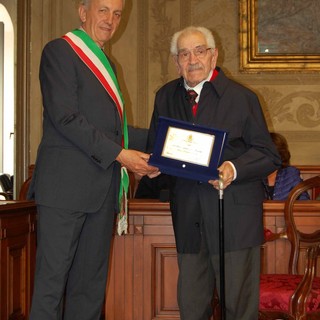 Antonio Serrato premiato a "Una vita per Finale 2012"
