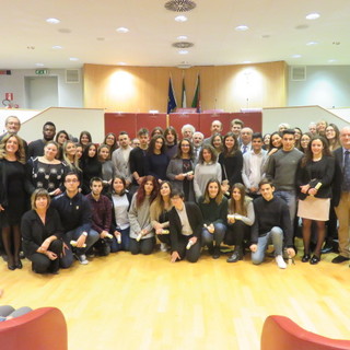 La Regione Liguria celebra la "Giornata della Memoria": studenti premiati anche dalle scuole di Albenga e Savona