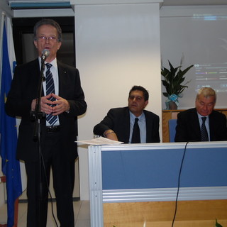Confcommercio compie 70 anni, a Savona il presidente nazionale Carlo Sangalli: "L'economia deve ripartire dal commercio"