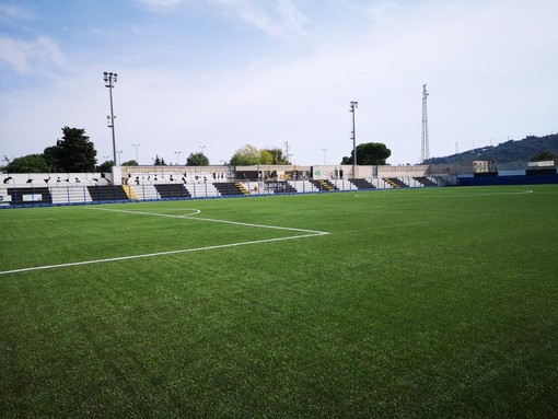 Albenga, eseguito il collaudo delle quattro torri faro dello stadio "Annibale Riva" Albenga, eseguito il collaudo delle quattro torri faro dello stadio "Annibale Riva"