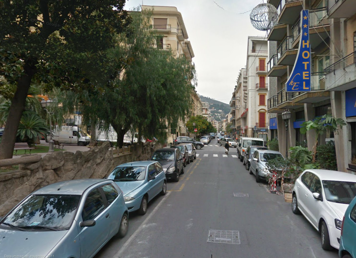 Alassio, dopo aver ascoltato la cittadinanza, l'Amministrazione fa "dietro front" su via Dante e corso Marconi