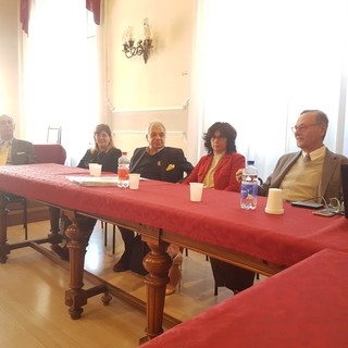 Rivoluzione Tari ad Alassio, Melgrati rassicura ristoratori e bar: “Compenseremo gli aumenti della tariffa” Rivoluzione Tari ad Alassio, Melgrati rassicura ristoratori e bar: “Compenseremo gli aumenti della tariffa”