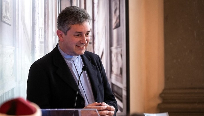 "La sfida dell’unicità": ne parlerà il teologo don Massironi in Seminario "La sfida dell’unicità": ne parlerà il teologo don Massironi in Seminario