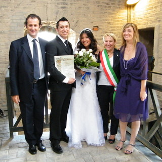 Matrimonio americano ad Albenga: Richard Garcia e Grace Moon, dalla California ad Albenga per sposarsi