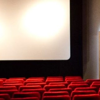 A Savona giovedì proiezione del film "Scemi di guerra"