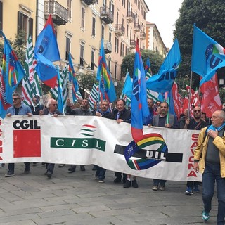 Savona, manifestazione del Primo Maggio, Proietti (Uil): "Sicurezza sul lavoro una priorità, ci vogliono interventi più decisi" (FOTO e VIDEO)