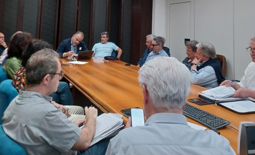 Raccolta rifiuti nel savonese, incontro in provincia: obiettivo garantire una migliore efficienza Raccolta rifiuti nel savonese, incontro in provincia: obiettivo garantire una migliore efficienza