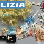 Spaccio ai Giardini delle Trincee a Savona, arrestati due ventenni: in casa 44 grammi di cocaina Spaccio ai Giardini delle Trincee a Savona, arrestati due ventenni: in casa 44 grammi di cocaina