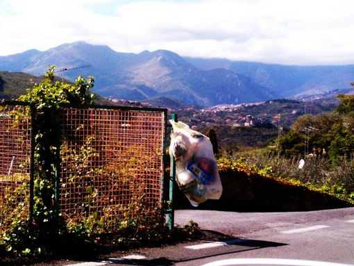 Finale Ligure Viva: "Da ripensare completamente il sistema di raccolta differenziata a San Bernardino"