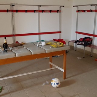 Stadio Ellena di Loano, l'amministrazione fa il punto: "Sospesa la gara per l'affidamento, la struttura ha bisogno di lavori" (FOTO)