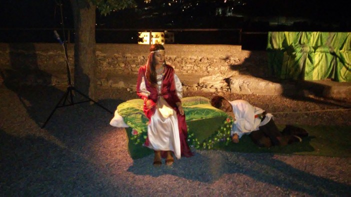 Domani sera il "Sogno di una notte di mezza estate" a Valleggia Domani sera il "Sogno di una notte di mezza estate" a Valleggia