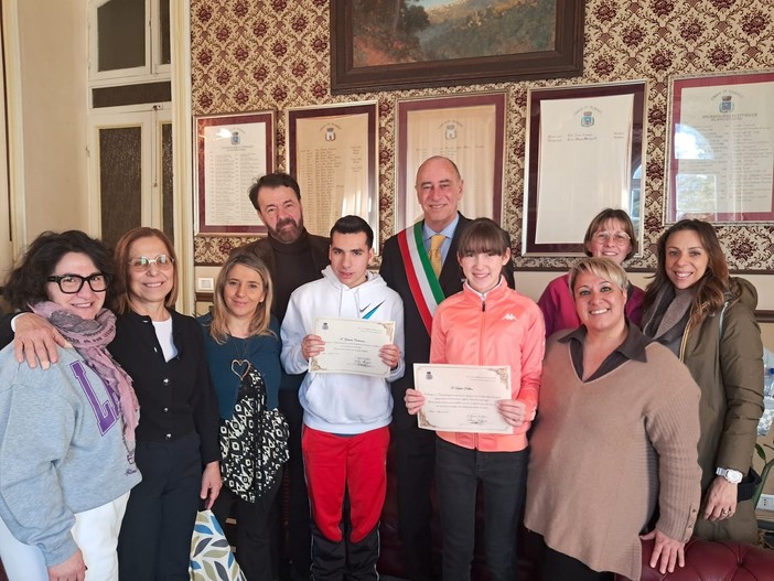 Un impegno nel volontariato a supporto delle persone più fragili: il Comune di Alassio premia la giovane Sofia Un impegno nel volontariato a supporto delle persone più fragili: il Comune di Alassio premia la giovane Sofia