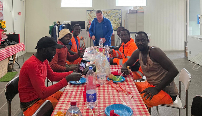 Piccoli gesti, grandi emozioni: una pausa pranzo speciale a Savona (FOTO)