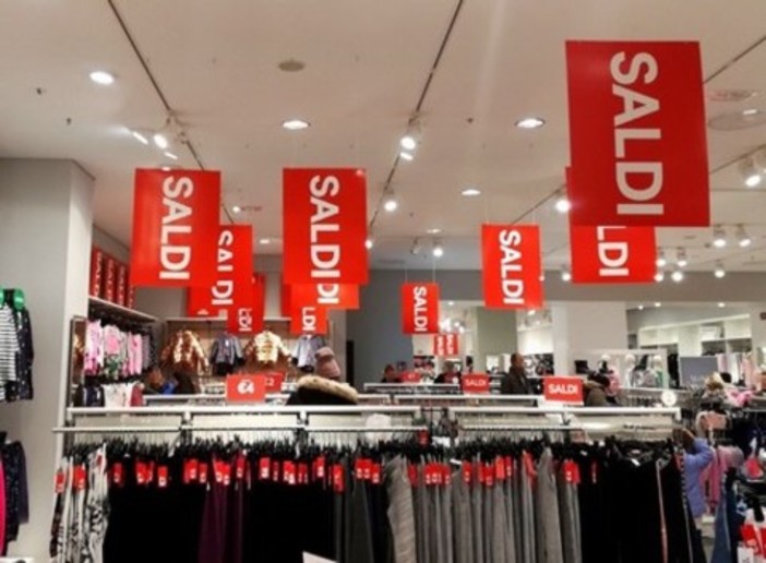 Saldi estivi, in Liguria inizieranno il 6 luglio Saldi estivi, in Liguria inizieranno il 6 luglio