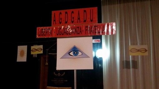 La Massoneria si riunisce a Loano, intervista a Stefano Bisi Gran Maestro G.O.I. La Massoneria si riunisce a Loano, intervista a Stefano Bisi Gran Maestro G.O.I.