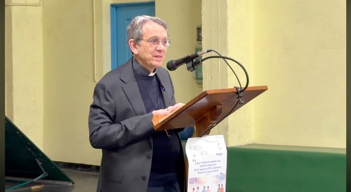 Savona, il vescovo Marino: "Le donne operano la pace più degli uomini"