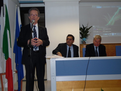 Confcommercio compie 70 anni, a Savona il presidente nazionale Carlo Sangalli: "L'economia deve ripartire dal commercio"