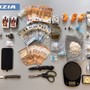 Bazar dello spaccio, la squadra mobile arresta due uomini: quattro gli etti di droga sequestrata