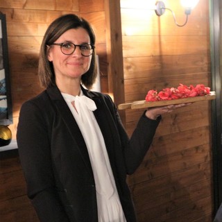 I fiori eduli di Ravera Bio di Albenga grandi protagonisti di incontri con chef e pasticceri, lezioni nelle scuole ed una deliziosa cena in Piemonte. I fiori eduli di Ravera Bio di Albenga grandi protagonisti di incontri con chef e pasticceri, lezioni nelle scuole ed una deliziosa cena in Piemonte.