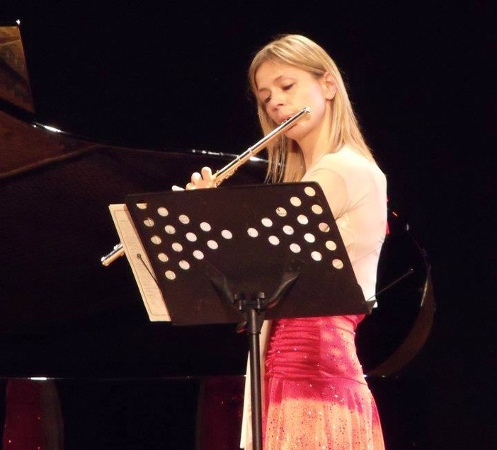 Concerto di Natale con il duo Silvia Schiaffino e Lyudmyla Vornik in San Paolo a Savona Concerto di Natale con il duo Silvia Schiaffino e Lyudmyla Vornik in San Paolo a Savona