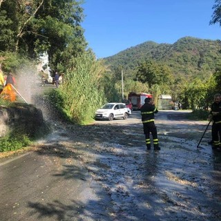 Stella, guasto sulla rete idrica in località Ritani: chiusa temporaneamente la strada (FOTO)