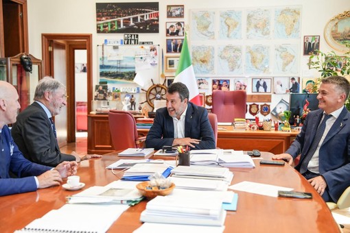 Infrastrutture, Bucci incontra Salvini a Roma: “Accelerare i cantieri che stressano la rete autostradale ligure” Infrastrutture, Bucci incontra Salvini a Roma: “Accelerare i cantieri che stressano la rete autostradale ligure”