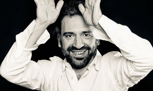 Oggi pomeriggio ospite di Radio Onda Ligure, il musicista milanese Stefano Bollani Oggi pomeriggio ospite di Radio Onda Ligure, il musicista milanese Stefano Bollani