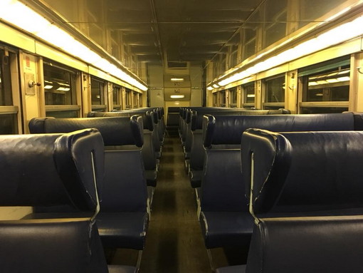 Viaggio allucinante su un treno ridotto ad un'indecenza: il racconto di una viaggiatrice (Foto) Viaggio allucinante su un treno ridotto ad un'indecenza: il racconto di una viaggiatrice (Foto)