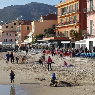 Turismo, Toti: "Pienone a Genova e in riviera per il ponte di Ognissanti grazie a promozione e vaccini"