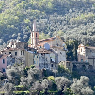 Liguria di Ponente: i borghi di Pietrabruna in festa