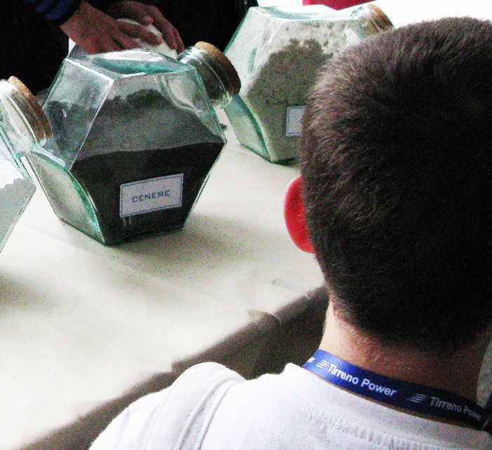 Cobas Scuola: "Visite a Tirreno Power? Solo con contraddittorio." La scuola dei vostri figli propone gite con gadgets alla Centrale? Scriveteci