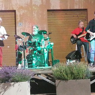 Cisano, due ritorni a "Musica in Piazza", domenica 21 "I Tre Gotti" e martedì 23 “Alma Jazy Quartet”