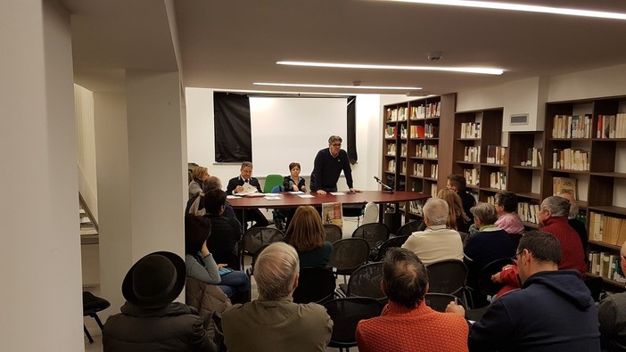Tavolo della Sicurezza, a Loano focus sulle dipendenze con gli esperti del Ser Tavolo della Sicurezza, a Loano focus sulle dipendenze con gli esperti del Ser