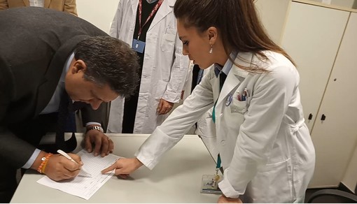Tra 10 giorni in Liguria si arriverà all’80% di vaccinati: Toti “Primo passo verso l’immunità di massa”