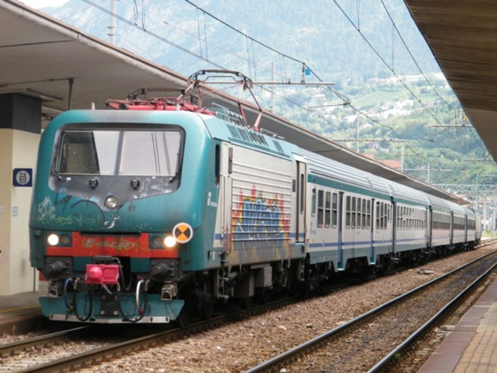Disagi sulla linea ferroviaria Genova-Ventimiglia, pendolari ricevono la lettera del responsabile FS