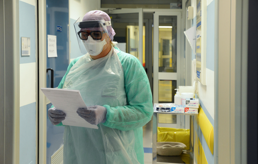 Coronavirus, meno nuovi casi ma anche meno tamponi in Liguria: 579 nuovi positivi