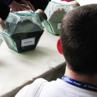 Cobas Scuola: "Visite a Tirreno Power? Solo con contraddittorio." La scuola dei vostri figli propone gite con gadgets alla Centrale? Scriveteci