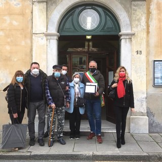 Albisola Superiore: una targa commemorativa per Tecne 2 Luci