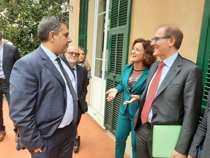 Rifiuti in Liguria: la Corte dei Conti contesta a Toti 178mila euro per la nomina di Monica Giuliano all'Arlir Rifiuti in Liguria: la Corte dei Conti contesta a Toti 178mila euro per la nomina di Monica Giuliano all'Arlir