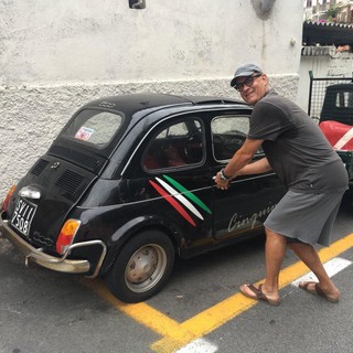 Tom Hanks nella foto del tweet