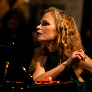 Alassio, recital pianistico di Tatiana Larionova nell’ex Chiesa Anglicana Alassio, recital pianistico di Tatiana Larionova nell’ex Chiesa Anglicana