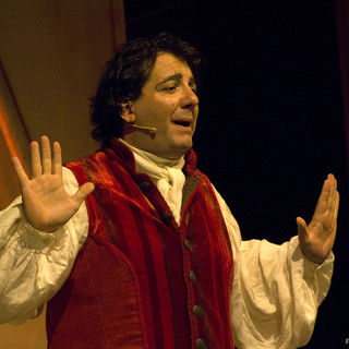 Borgio Verezzi, a Toni Fornariil premio come miglior attore non protagonista del Festival