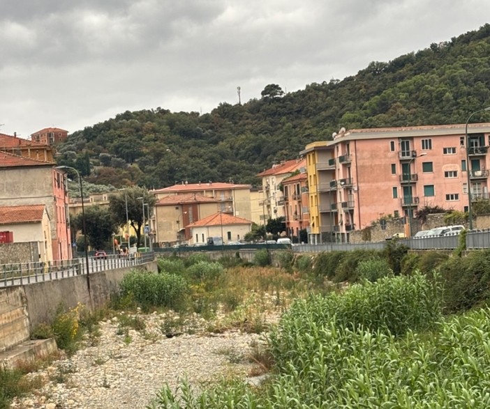 Finale, disalveo del Torrente Sciusa: avviate le procedure per l'autorizzazione e l'esecuzione delle opere Finale, disalveo del Torrente Sciusa: avviate le procedure per l'autorizzazione e l'esecuzione delle opere