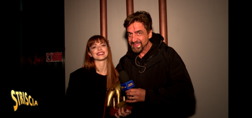 Sanremo 2024, Tapiro d'Oro ad Annalisa: "Non ero triste ma emozionata", e sul rigassificatore: "Non lo gradirei" Sanremo 2024, Tapiro d'Oro ad Annalisa: "Non ero triste ma emozionata", e sul rigassificatore: "Non lo gradirei"