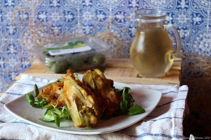 Idee della domenica: Tempura di fiori di zucca ripieni con salmone e NERGI®