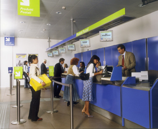 Poste Italiane corrono al riparo per tutelare i pensionati dalle rapine Poste Italiane corrono al riparo per tutelare i pensionati dalle rapine