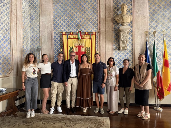 Albenga, il Comune incontra i fondatori dell’associazione "Un Passo alla Volta ODV": una nuova realtà a sostegno dell’autismo Albenga, il Comune incontra i fondatori dell’associazione "Un Passo alla Volta ODV": una nuova realtà a sostegno dell’autismo