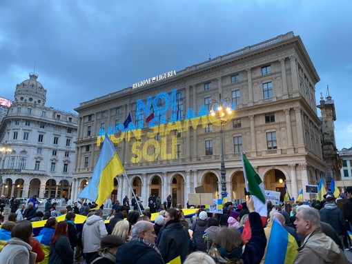Sul maxischermo della Regione i ringraziamenti della comunità ucraina a Genova e alla Liguria Sul maxischermo della Regione i ringraziamenti della comunità ucraina a Genova e alla Liguria
