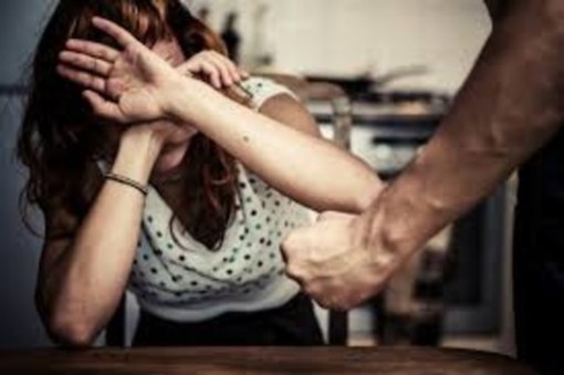 Violenza contro le donne, fenomeno grave anche in Liguria